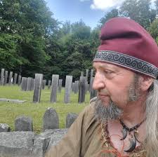 Can I dice up fresh garlic and add straight to tank?