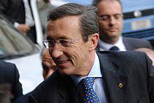 È stato vicepresidente del consiglio dei ministri e ministro degli esteri del governo berlusconi ii e del governo berlusconi iii. Gianfranco Fini Wikipedia