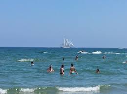 Rezerva unul din hotelurile pe plaja navodari (litoralul romanesc, romania) vara 2021. Cucortu Ro Camping Holiday Gpm