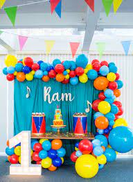 Whether it's going to a concert or musical, or to a music store or studio, taking a small group of children to a musical event can make for quite a fantastic party. Kara S Party Ideas Colorful Music Birthday Party Kara S Party Ideas