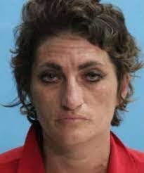 Kerri Moser's Instagram, Twitter & Facebook