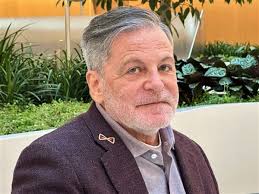 Anthony Michael Hall to screen 'Sixteen Candles,' 'Halloween Kills' at  Maumee Indoor Theatre