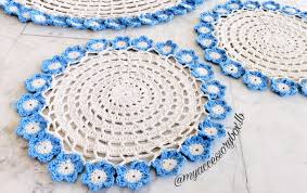 Create a round, oval or rectangular tablecloth with white or ecru crochet thread that will give any dining room an elegant look. Crochet Tablecloth Round Doily Free Pattern Myaccessorybox