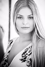 Holli Adams (@AdamsHolli)