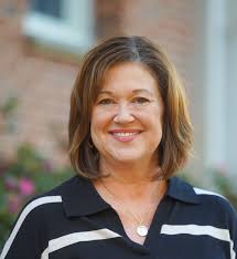 Stephanie Kiser's Instagram, Twitter & Facebook