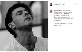 La conduttrice, in uno sfogo pubblicato su instagram, ha spiegato che non riuscirà mai ad accettare la scomparsa del musicista. 6bwu Cpsnlpb3m