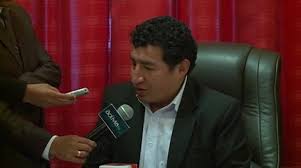 La defensora del pueblo fue elegida por el legislativo y su cargo rige hasta nueva elección, por lo que el desacato anunciado por el ministerio de gobierno pone en grave riesgo mandato constitucional de defensoría de velar por vigencia de dd.hh. Comision Alista Convocatoria Para Elegir Al Nuevo Defensor Del Pueblo Los Tiempos