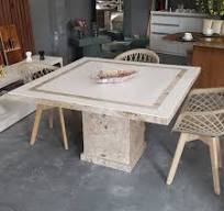 Mesa Pri Marmore Travertino com resina branca