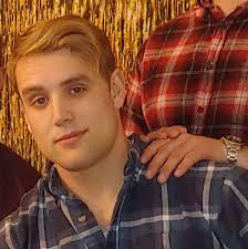 Callista Rukavina and Benjamin Junkroski's Wedding Website