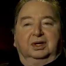 Profilen gav bort miljonbelopp till sin egen chaufför