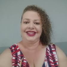 Um sorriso pode mudar o seu dia, principalmente quando esse sorriso é  bonito e saudável! A 37ª edição da Revista Singular apresenta um conteúdo  segmentado e exclusivo com dez dos principais dentistas