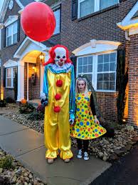 So there you have it — an easy diy pennywise costume while being wise about spending your pennies. 7 5ft Pennywise Inspired Diy Costume Imgur