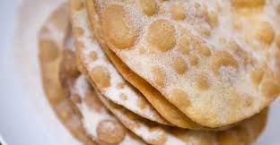 I'm making a chiffon cake for the cake part, which calls for great deals of eggs, however i thought i 'd share my. Mexican Christmas Desserts 10 Traditional Holiday Desserts From Around The World Mexican Food Comes From A Diverse Blend Of Cultures Decoracion De Unas