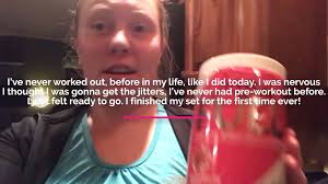 English & Español⠀ ⠀ 😋 This Protein Pancakes are so good!! And way  healthier than regular pancakes. ⠀ ⠀ 👇 Here is the recipe 👇⠀ ⠀ 🥞  Ingredients for 2 people:⠀ *