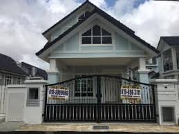 Rumah baanjung (ba'anjung) adalah nama kolektif untuk rumah tradisional suku banjar dan suku dayak bakumpai. Anjung Gapam Melaka Trovit