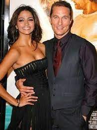 En 2010, camila alves pose pour la marque de vêtements mango. Matthew And Camilla Mcconaughey Have Been Together Since 2005 Matthew Mcconaughey Camila Alves Matthew Mcconaughy