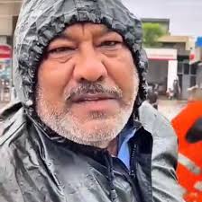 اس نامعلوم چچا کا یوں وائرل ہونا اس بات کی دلیل ہے کہ قوم کے بھی یہی تاثرات  ہیں جو اس بابے کے ہیں۔