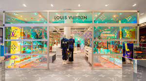 Louis Vuitton Holt Renfrew Yorkdale Toronto Store Canada