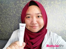 Review thực tế sử dụng kem trị mụn eucerin? Mamajue Story