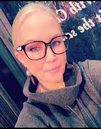 Hey y'all, I recently moved here to Vegas from Minnesota and just trying to  network and make new friends and learn the area ☺️