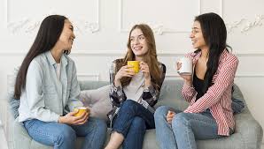 Uno dei regali più indicati quando bisogna festeggiare l'acquisto di una nuova casa di parenti o di amici, è sicuramente una pregiata bottiglia di spumante o di champagne per brindare a questo nuovo lieto evento. 6 Idee Regalo Per La Casa Nuova Di Un Amica Gioiapura