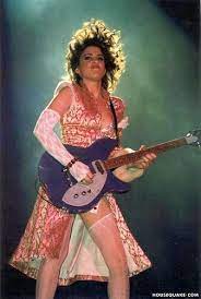 American guitarist wendy melvoin performs on stage during prince's 1986 parade tour on june 7, 1986 at the cobo arena in detroit, michigan. Tn Prtourwendy Female Guitarist Prince And The Revolution Prince Purple Rain