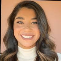 Blanca Deras's Instagram, Twitter & Facebook