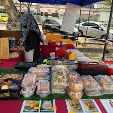 Seperti ditayangkan fokus malam indosiar, kamis (13/7/2017). Pasar Malam Seksyen 19 Shah Alam Selangor