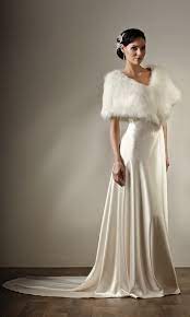 55 Stylish And Comfy Wraps And Coats For Winter Brides Happywedd Com Winter Wedding Dress Fur Winter Wedding Gowns Winter Wedding Dress