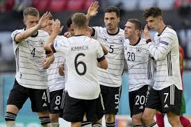 Deutschland startet druckvoll gegen portugal und wird von ronaldo eiskalt getroffen. Bo Dnrrkcveyym
