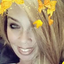 Lori Littlejohn's Instagram, Twitter & Facebook