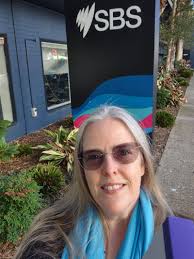 Yesterday I took the train down to the Special Broadcasting Service (SBS)  Australia studio in Artarmon to speak with Efthymios (Themi) Kallos of the  Greek Language Program.