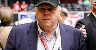 Fred Smith, FedEx founder who revolutionized package delivery business,  dies at 80 Fred Smith, the FedEx Corp. founder who revolutionized the  express delivery industry, has died, the company said Fred Smith, the