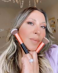 TUMAKEUP la ayudó a cumplir su sueño de ser maquilladora