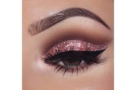 What makes eyes to mesmerise magic: Pink Makeup For Day 9 Of Navratri Be Beautiful India