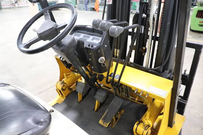 Yale HLF25C-5 Forklift