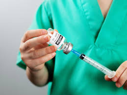 Personen, die bereits zweimal geimpft wurden, sind laut phe zwar weniger, aber immer noch recht gut geschützt: Pfizer Biontech Covid Vaccine Recipients Have Lower Antibody Levels Targeting The India Delta B 1 617 2 Variant