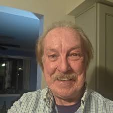 C8 1LT gas cap locks with doors locked