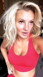 Evelyn burdecki • instagram • - BEST XXX TUBE