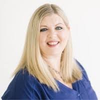 Rachael Coe's Instagram, Twitter & Facebook