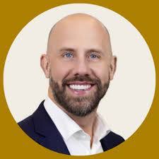 Arturo Rivero's Instagram, Twitter & Facebook