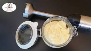 L'unica accortezza è quella di mettere preventivamente l'olio in frigorifero, le uova le tengo comunque sempre lì. Nuovo Video Maionese In Pochi Istanti Con Il Frullatore Ad Immersione Foodbloggermania It