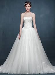 Il vestito a maniche lunghe non può mancare nel tuo guardaroba per tutti i giorni: Abito Da Sposa 2016 Semplice Economico Online Con Gonna In Tulle Semplice A Palloncino