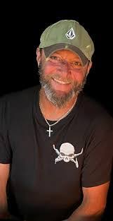 Amy Saari's Instagram, Twitter & Facebook