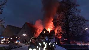 *free* shipping on qualifying offers. Grossbrand Bei Ansbach Flammen Schiessen Aus Gebaude Haus Unbewohbar Ansbach Nordbayern