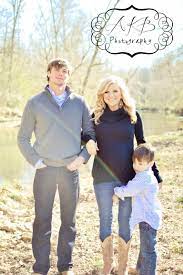 Maternity Family Photo Shoot Love Her Style Family Photo Outfits Family Maternity Photos Family Photoshoot