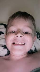 Loretta Halton's Instagram, Twitter & Facebook