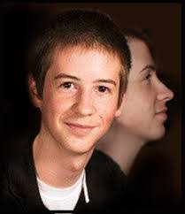 Joshua Aaron's Instagram, Twitter & Facebook