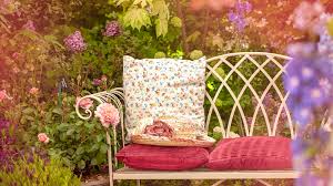 Vintage outdoor furniture & vintage patio furniture for sale. A Guide To Buying Vintage Patio Furniture