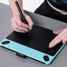 wacom has super sized its intuos comic tablet pen tablet wacom tablet
